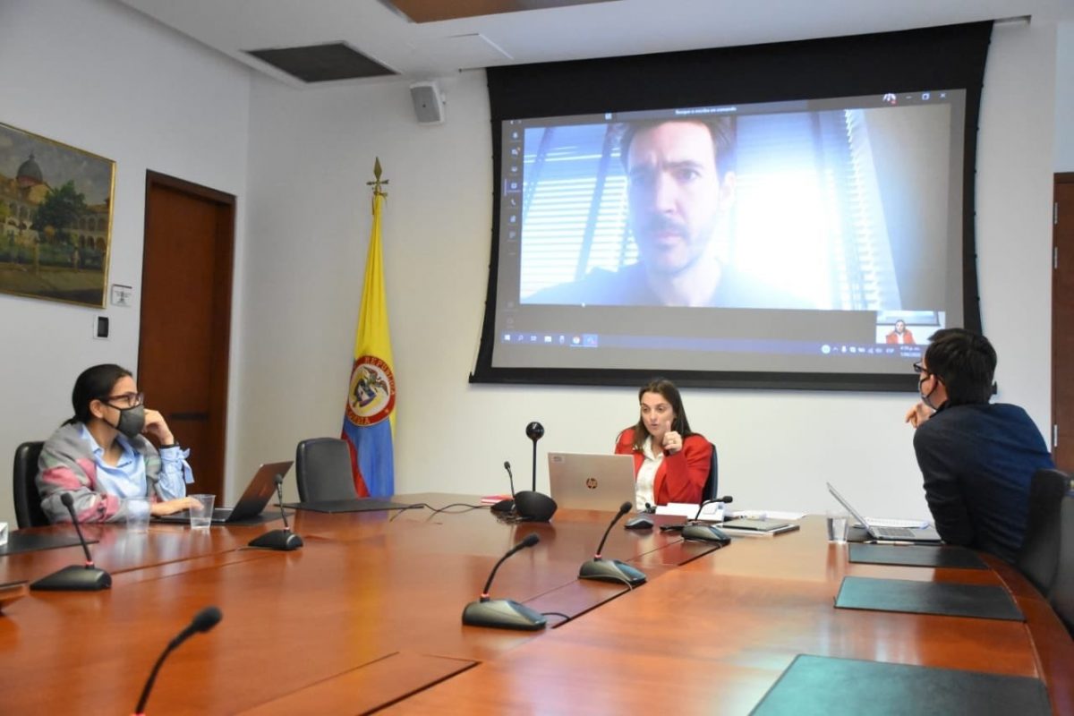 WhatsApp Image 2020 07 08 at 1.38.01 PM scaled Karen Abudinen Talento digital