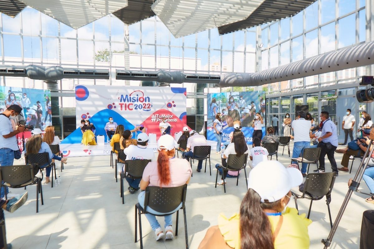 2021 1 scaled Karen Abudinen